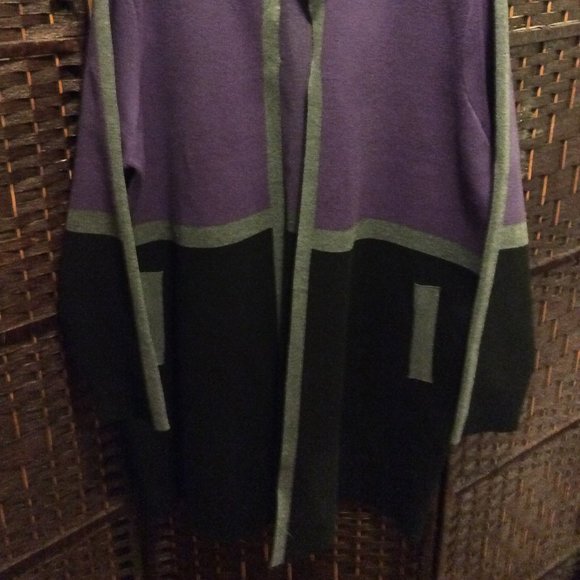 Size XXL - Purple/Black/Grey Long Color Block Sweater w/ Pockets - Picture 2 of 2